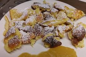 Kaiserschmarrn Nach Omas Art Von Piamuller Chefkoch Rezept In 2020 Kaiserschmarrn Rezepte Essen