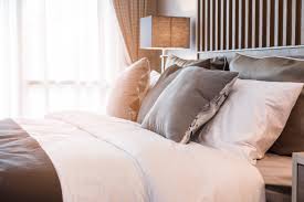 Chez kiabi, nous mettons à votre disposition une large gamme de linge de lit pour fille ou pour garçon, pour faire plaisir à tous. Le Linge De Lit C Est Quo I Linge De Lit Draps Housse Draps Plats Housse De Couette Housse De Couette Gra Protege Matelas Linge De Lit Matelas Confort
