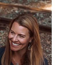 Renee Sherry's Instagram, Twitter & Facebook