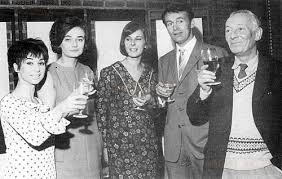 The Original Cast And The Producer Celebrate The End Of First Year 1964 Classic Doctor Who Original Doctor Who Doctor Who Cast