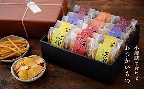 芋けんぴの芋屋金次郎 芋けんぴ おつかいもの小箱 1 250 小袋5種入り など 高知県高岡郡日高村本郷573 1 tel 0120 03 7421 or コレド室町2 1階 取り寄せ可 芋けんぴ 芋 食品