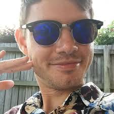 Why are Sarracchira flava trumpets twisting after repotting?