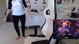Sexy Pokimane Twerk Youtube