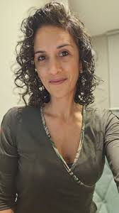 Não existe fórmula mágica, manipulado, alimento, que consiga ensinar o  cérebro a não comer doce, COMENDO DOCE🤷🏾‍♀️. , De forma natural e rápida  a única forma é, NÃO COMER. , De nada adianta trocar o ...