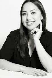 Cali Beebe's Instagram, Twitter & Facebook