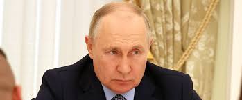 UPPGIFTER: Ryssland nära kollaps