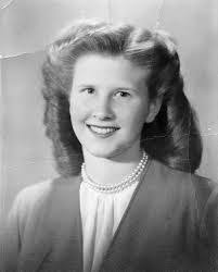 Doris Fix's Instagram, Twitter & Facebook