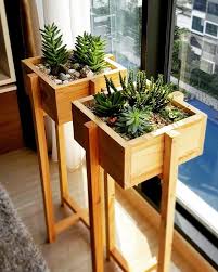 Pallet Plant Stand Plant Stand Wood Plant Stand Pallet Projects Garden