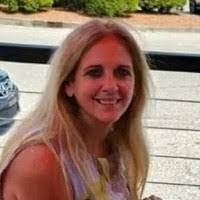 Kerri Pereira's Instagram, Twitter & Facebook