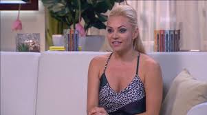 Észveszejtő melleket villantott Sári Évi - Ripost