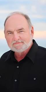 Elizabeth Penman's Instagram, Twitter & Facebook