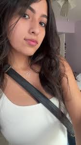 Daisy Ross's Instagram, Twitter & Facebook