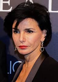 Lors de sa sortie du conseil des ministres hier, la garde des sceaux ne cherchait pas à cacher son un petit ventre bien arrondi. Rachida Dati Wikipedia