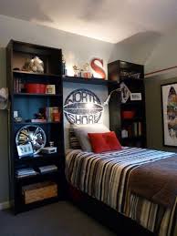 Coole Schlafzimmer Designs Fur Jungs Teenagerzimmer Jugendzimmer Modern Ideen Wandfarbe Bedroom Small Boys Bedrooms Boy Bedroom Design Boys Room Design