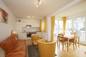 Das apartment verfügt über 2 schlafzimmer, einen tv und eine voll ausgestattete küche mit einem geschirrspüler und einem kühlschrank. Haus Meerblick 15 Ahlbeck Aktualisierte Preise Fur 2021