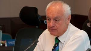 Australian cricket chiefs back selectors following Shane Warne criticism