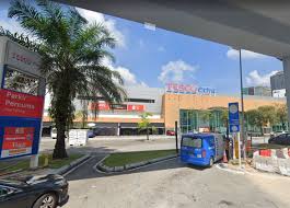 Wybierz z szerokiej gamy podobnych scen. Positive Covid 19 Cases Detected At Tesco Wisma Bentley Music In Mutiara Damansara Edgeprop My