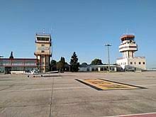 Cuatro vientos es un centro de uso militar. Aeropuerto De Madrid Cuatro Vientos Wikipedia La Enciclopedia Libre