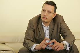 János szász (born 14 march 1958) is a hungarian film director, screenwriter and theater director. Index Belfold Heim Intezte Az V Keruleti Ingatlanbizniszt