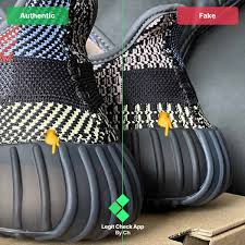 Real Vs Fake Yeezy Boost 350 V2 Yecheil Reflective And Non Reflective Guide Legit Check By Ch Perednyaya shnurovka, ploskaya rezinovaya podoshva. real vs fake yeezy boost 350 v2 yecheil