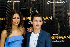 Örümcek adam'ın başrol oyuncuları tom holland ve zendaya perşembe günü los angeles'ta görüntülendi. Tom Holland E Zendaya Tutta La Verita Sulla Presunta Relazione