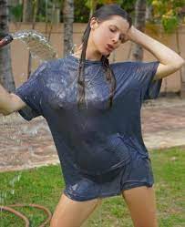 Find and join some awesome servers listed here! Amanda Cerny 9gag