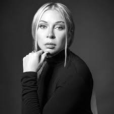 Svetlana Tryaskina (@esteedesigns) · Toronto, ON