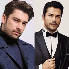 Alp Navruz dhe Burak Özcivit❤ Dy super aktore🌟🌟 Nga fotoja duket se kane  pak ngjashmeri me njeri-tjetrin😁😍😍 Cili prej tyre ju pelqen me shume?💚🧡