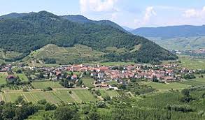 Ihre gastgeberfamilie freut sich darauf, sie im gasthof rossatz 8 begrüßen zu dürfen. Rossatz Arnsdorf Wikipedia