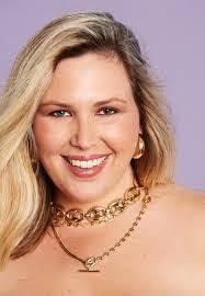 Ashley Dorough's Instagram, Twitter & Facebook