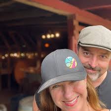 Gaelynn didn't take any pictures at Fest du Nord, but luckily Jo-Anne did!  :) Gaelynn said it was great running into so many familiar faces during the  festival last weekend, including artist