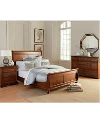 Gramercy Bedroom Furniture Queen 3 Piece Set Bed Chest And Nightstand Bedroom Furniture Furniture Macy S Muebles Dormitorio Camas Casa Las Palmas