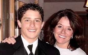 Daniel Lowery Obituary (2005)