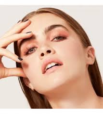 Le Rouge à Lèvres Fini Satiné Claire Rose Saumon