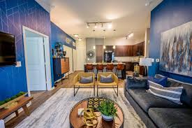 Get the loveseat with ottoman or sprawling sectional of your. Houston Tx Apartments Near Texas Medical Center Aspire At 610