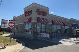 One aspect of freddy's i like is they are open late, closing most nights at 11pm or friday and saturdayat 12am. Freddy S Steakburgers To Open St Cloud Location Mid May