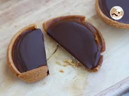 Tartelettes Au Caramel Et Chocolat Recette Ptitchef Recette Mini Tarte Recette Alimentation