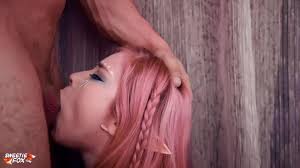 Heyecan verici bir yüz sikişi ve derin boğaz porno derleme videosu