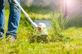Salah satu penyebab mesin potong rumput susah hidup. Yuk Kenali 10 Rekomendasi Mesin Potong Rumput Kecil Dan Tips Perawatannya
