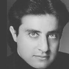 Jay Lipson's Instagram, Twitter & Facebook