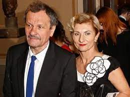 Kde sledovat díra u hanušovic online? Lenka Krobotova Rodice Jsou Pro Me Vzorem Ze To Muze Fungovat Idnes Cz