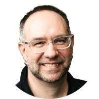 Robert Pacyga's Instagram, Twitter & Facebook