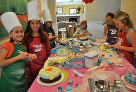 Described as a hilarious tug of words, this game is full of excitement and laughter. 16 Teenage Birthday Party Ideas Be The Cool Parent On The Block