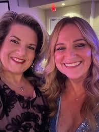 Brandie Holcomb's Instagram, Twitter & Facebook