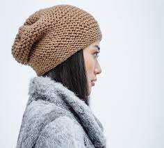 Pour un nettoyage facile, le pompon est amovible. Epingle Sur Bonnet Tricot Femme