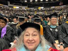 👩‍🎓📜 Such a wonderful sight. Congratulations to all who graduate this  week ☺️