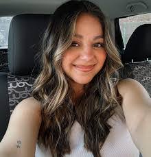 Lorena Rich's Instagram, Twitter & Facebook