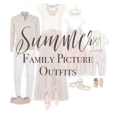 And the leave are green. What To Wear For Summer Family Pictures Kristen Fotta Photography
