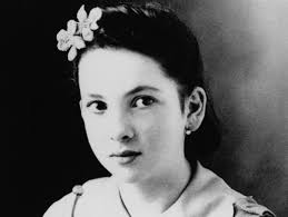 Daring Facts About Gina Lollobrigida, Golden Hollywood's Last Survivor