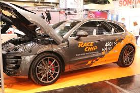 Racechip Na Essen Motor Show 2015 Dvete Nashi Vozila Golf Vii R I Porsche Macan Turbo Bea ѕvezdi Na Saemot Za Avtomobili Vo Esen Se Od Engine Tune Suv Suv Car